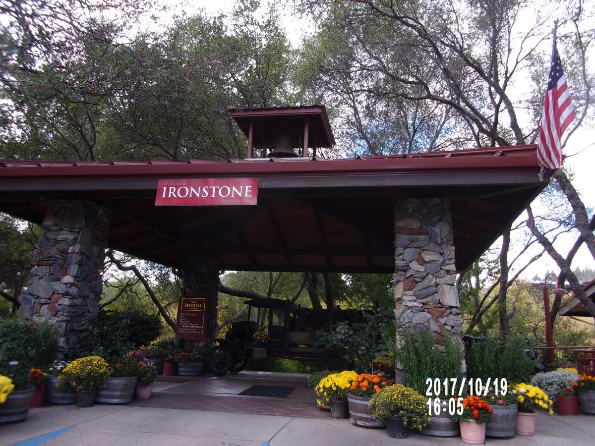 The Cub Inn B&B Groveland Exterior photo